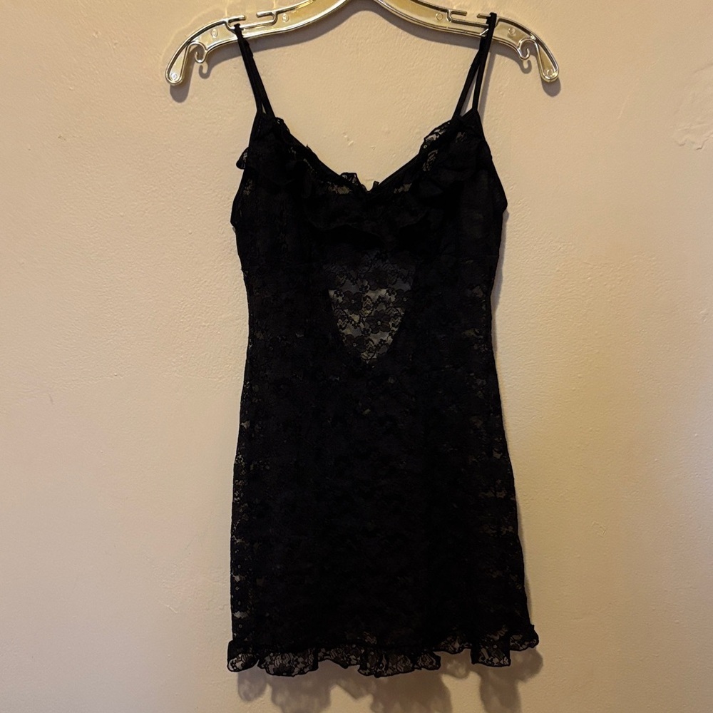 In Bloom Black Lace Chemise